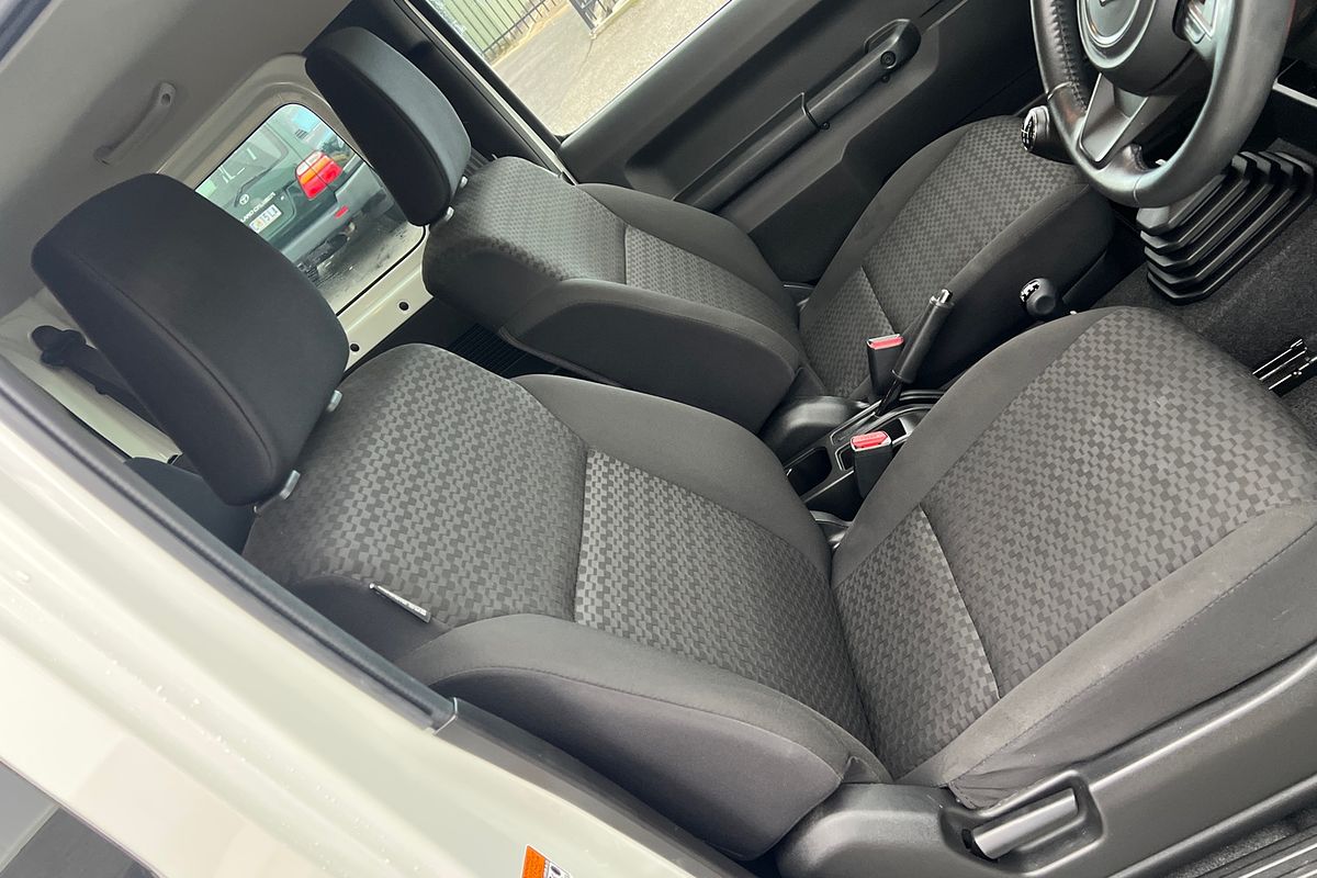 2023 Suzuki Jimny GLX GJ