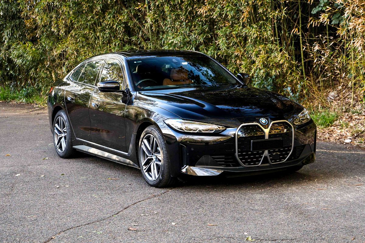2024 BMW i4 eDrive35 G26