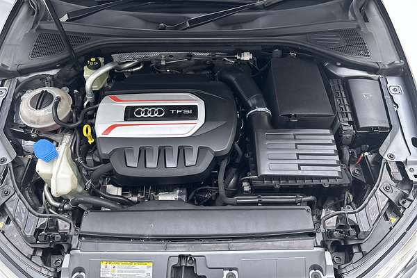 2016 Audi S3 8V thumb-9