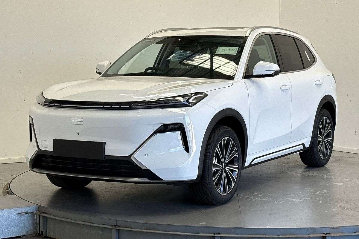 2026 Geely Starray EM-i Inspire Extended Range P145