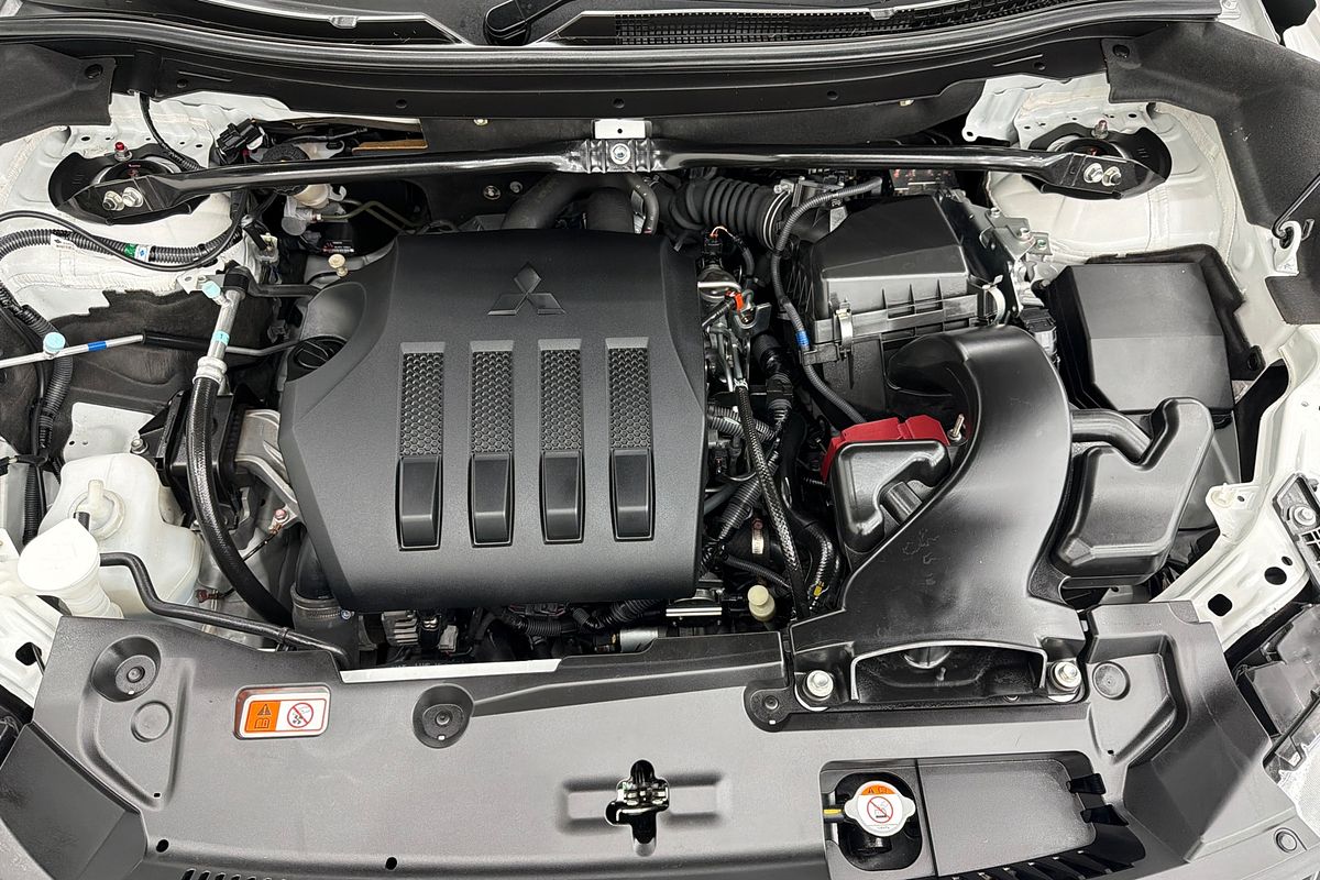 2019 Mitsubishi Eclipse Cross ES YA