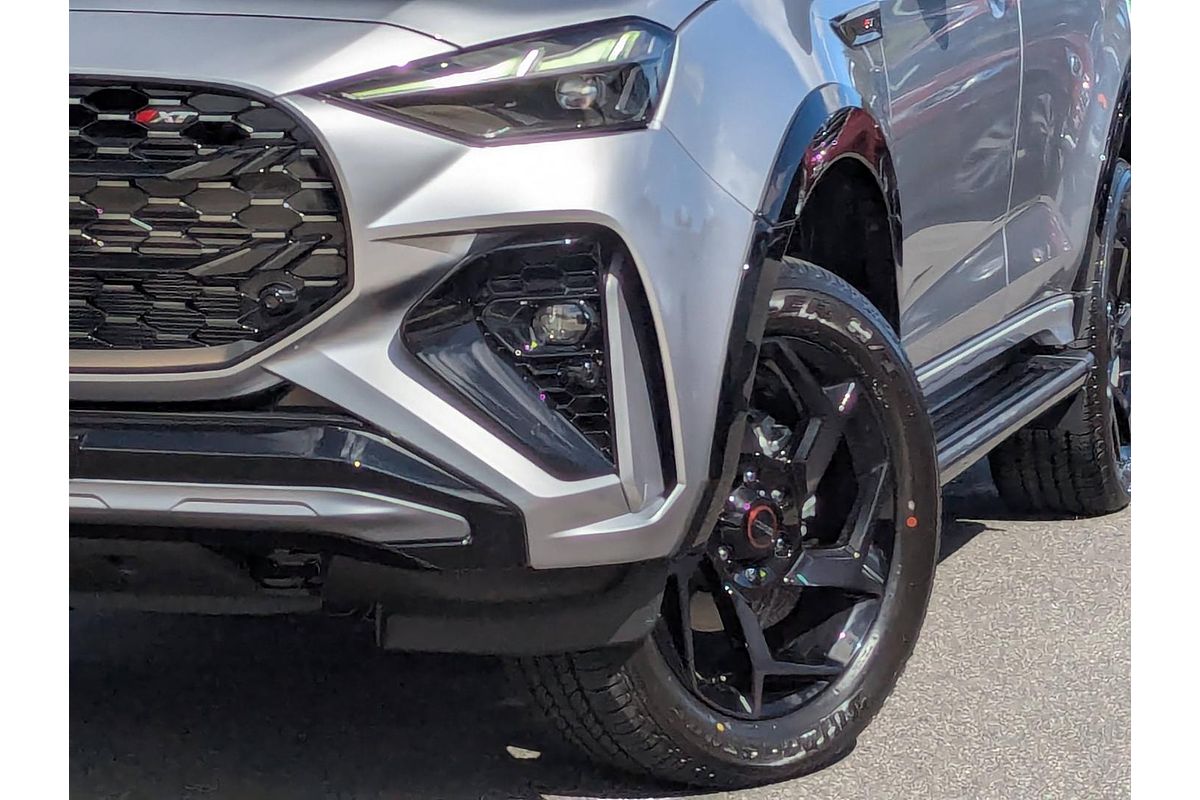 2026 Isuzu MU-X X-TERRAIN