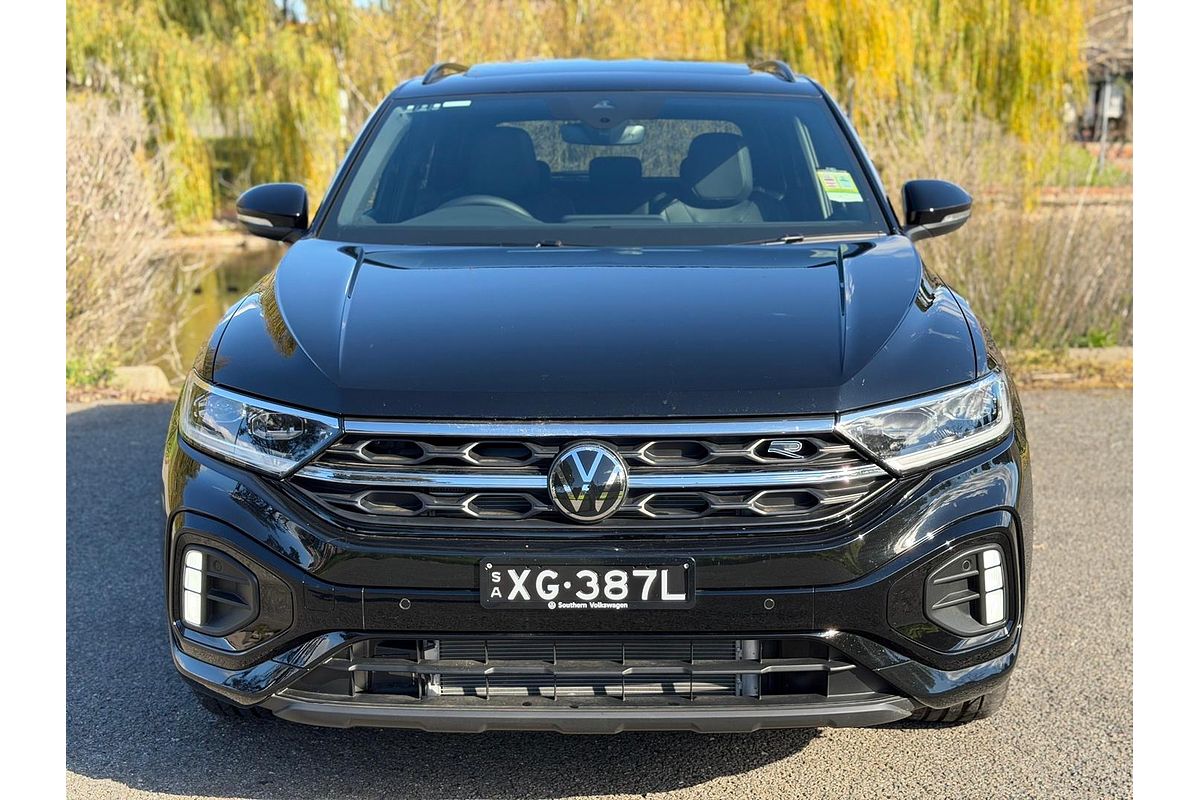 2025 Volkswagen T-Roc 140TSI R-Line D11