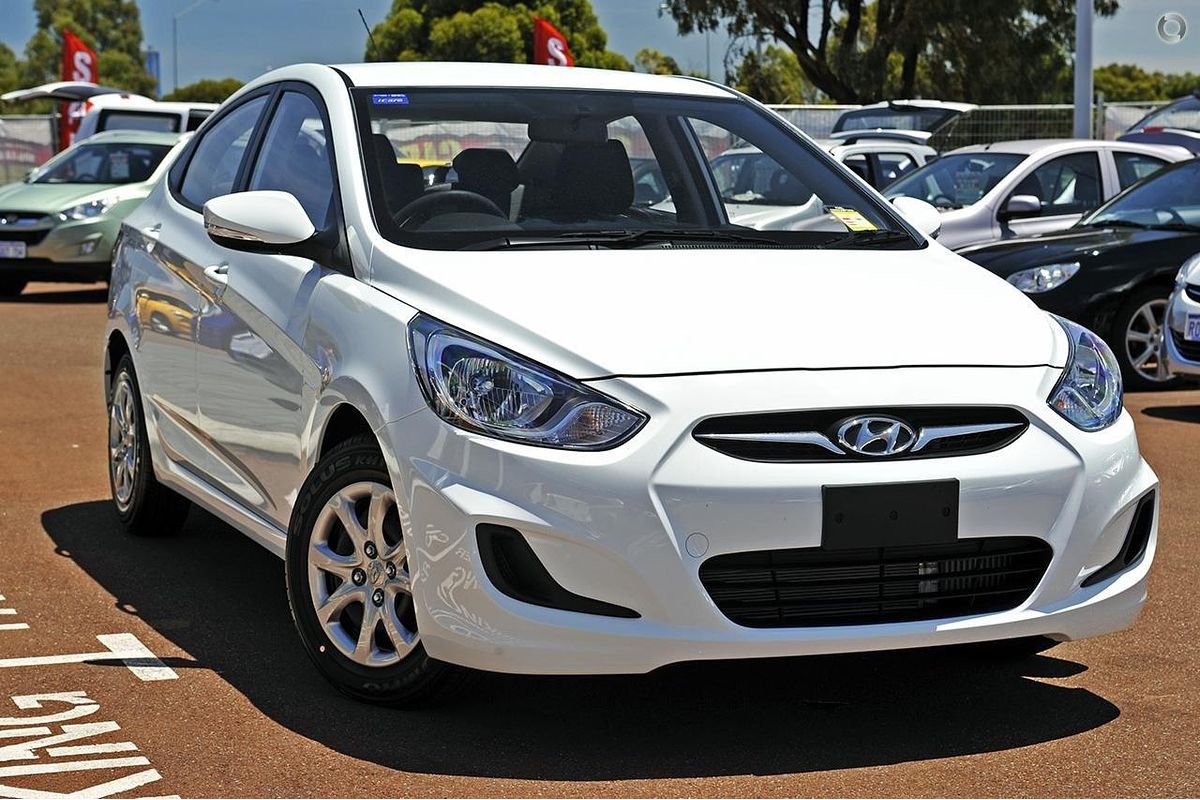 2014 Hyundai Accent Active RB2