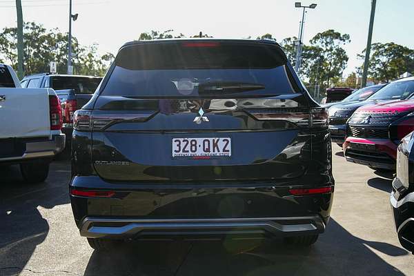 2025 Mitsubishi Outlander LS ZM thumb-6