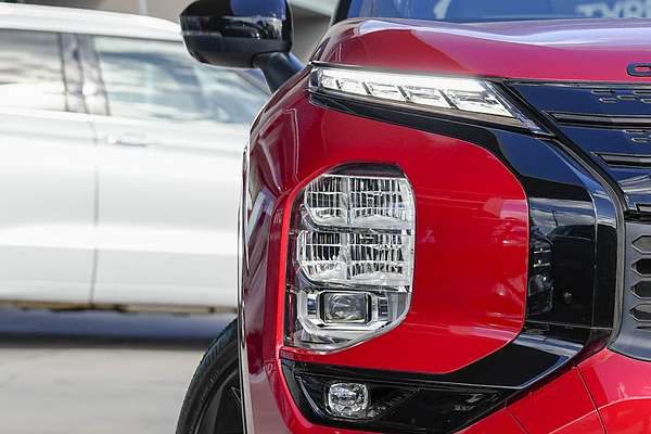 2024 Mitsubishi Outlander PHEV GSR ZM thumb-1