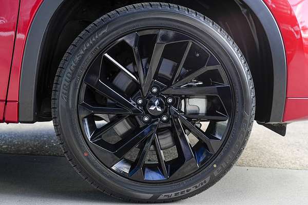 2024 Mitsubishi Outlander PHEV GSR ZM thumb-4