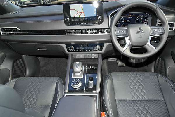 2024 Mitsubishi Outlander PHEV GSR ZM thumb-17