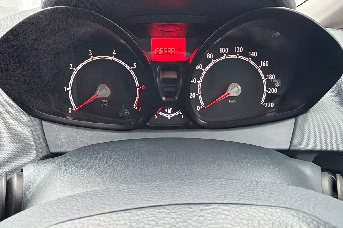 2011 Ford Fiesta CL WT