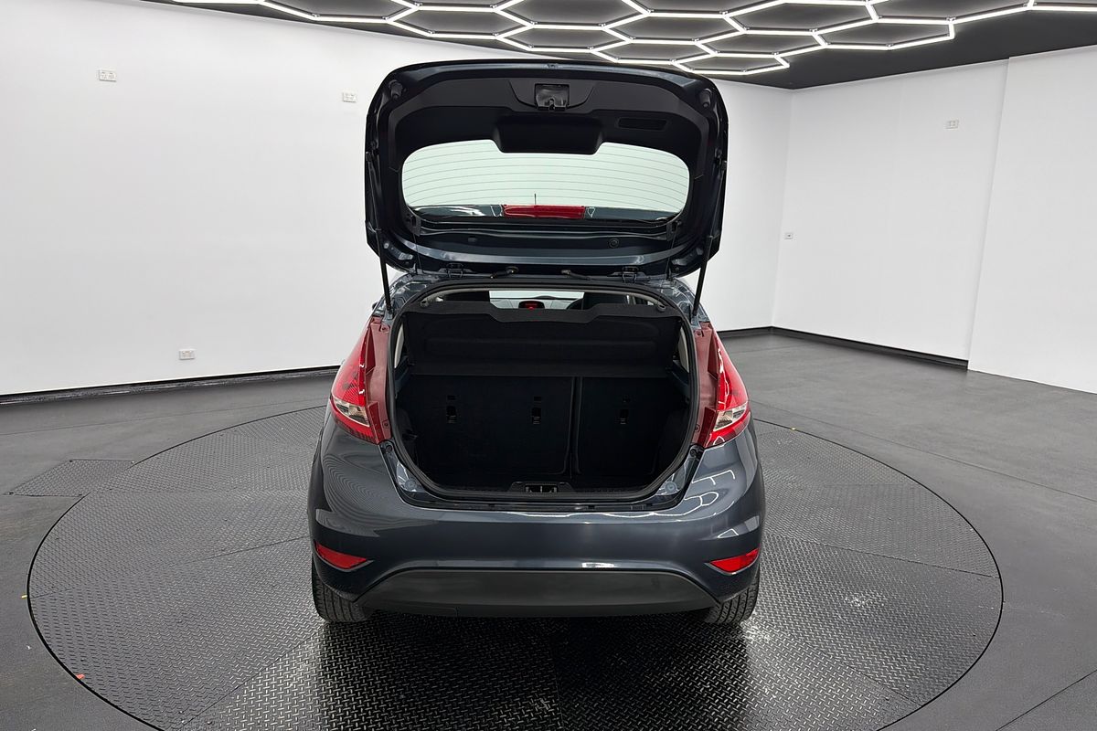 2011 Ford Fiesta CL WT