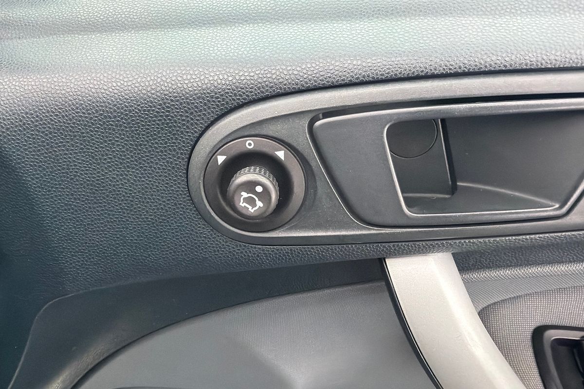 2011 Ford Fiesta CL WT