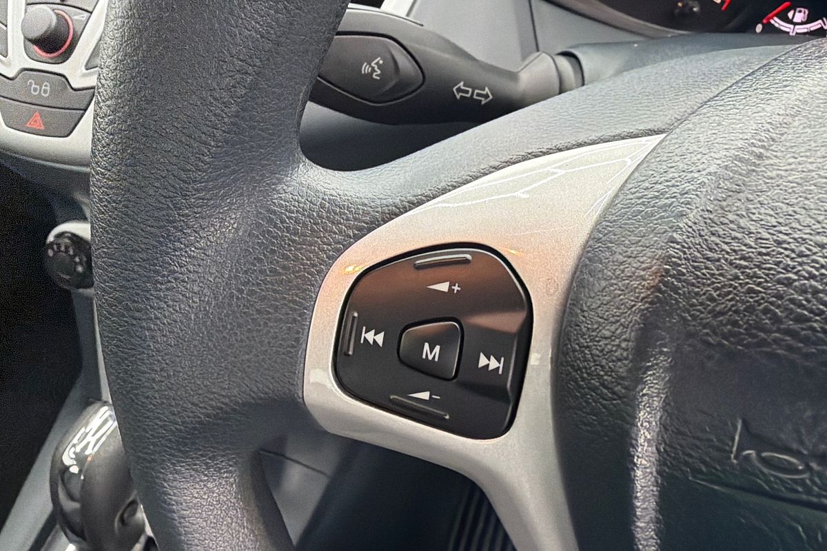 2011 Ford Fiesta CL WT