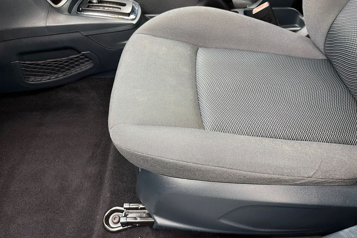 2011 Ford Fiesta CL WT