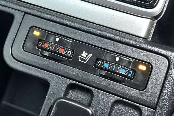 2020 Toyota Landcruiser Prado VX GDJ150R thumb-16
