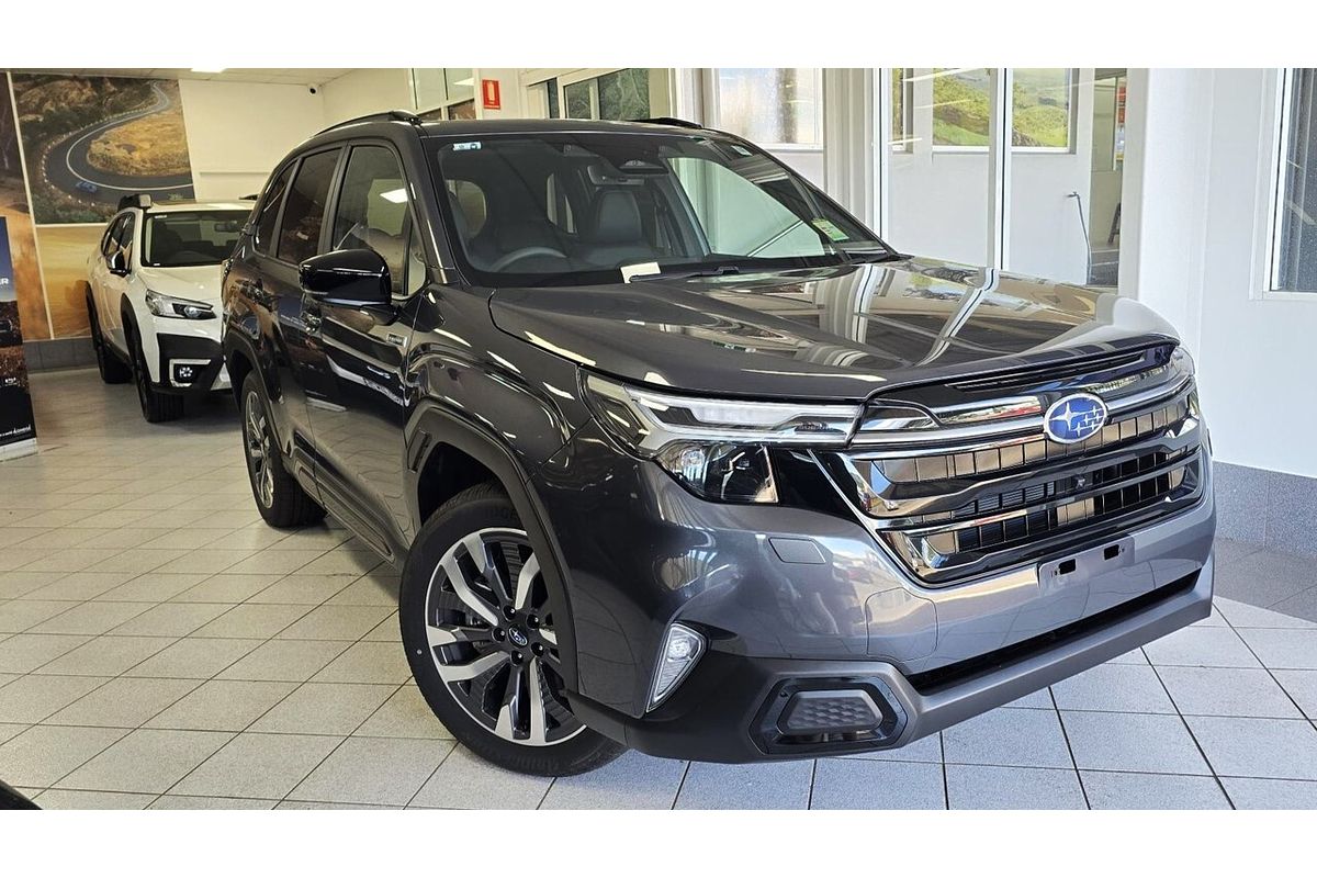 2025 Subaru Forester Hybrid Touring S6