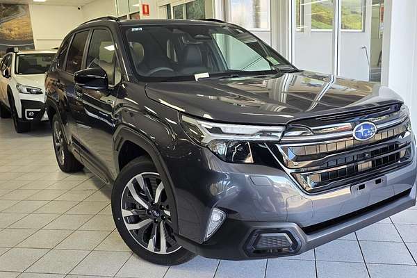2025 Subaru Forester Hybrid Touring S6