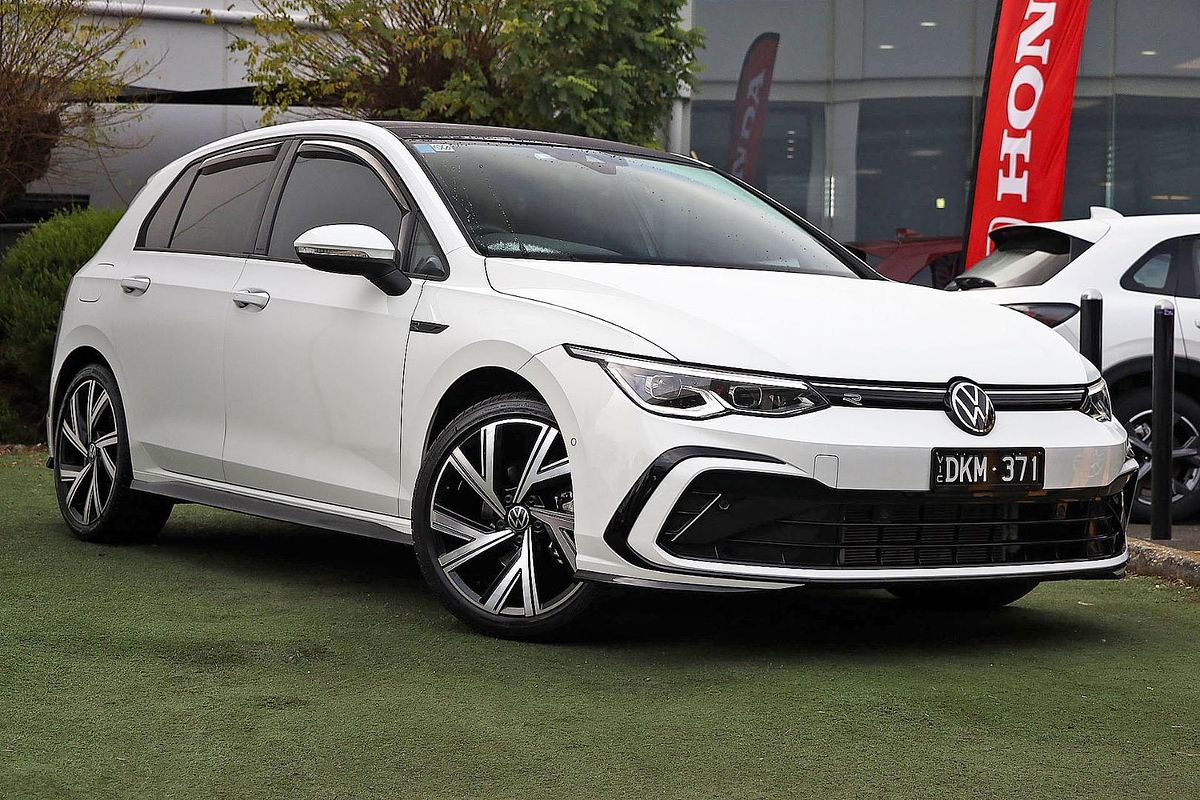 2024 Volkswagen Golf 110TSI R-Line 8