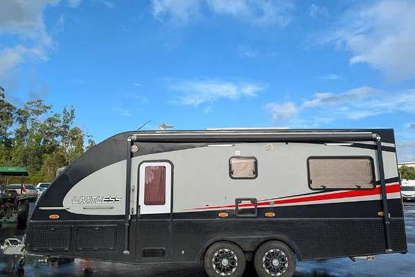 2013 Franklin LIMITLESS CARAVAN SHOWER/TOILET