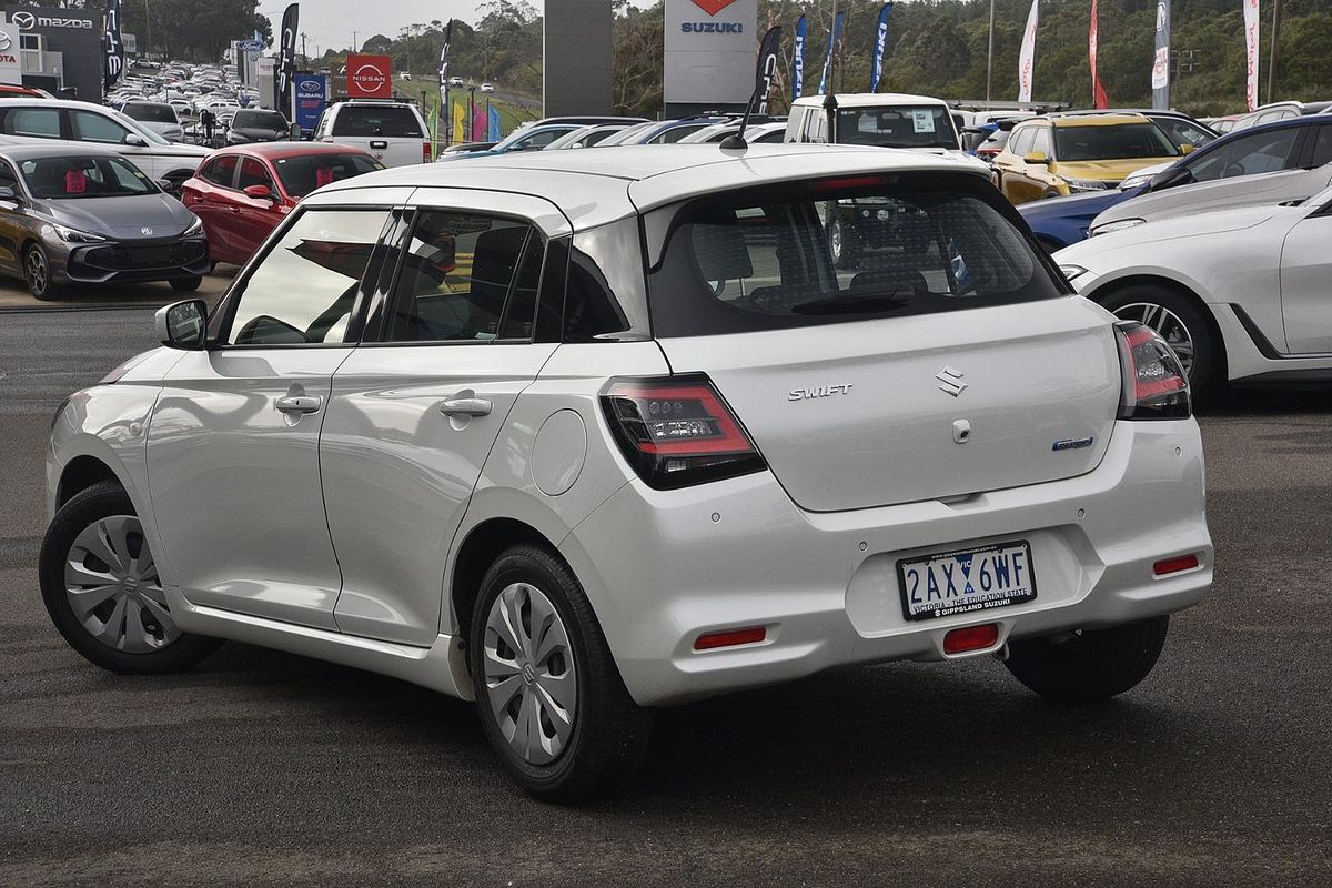 2024 Suzuki Swift Hybrid UZ