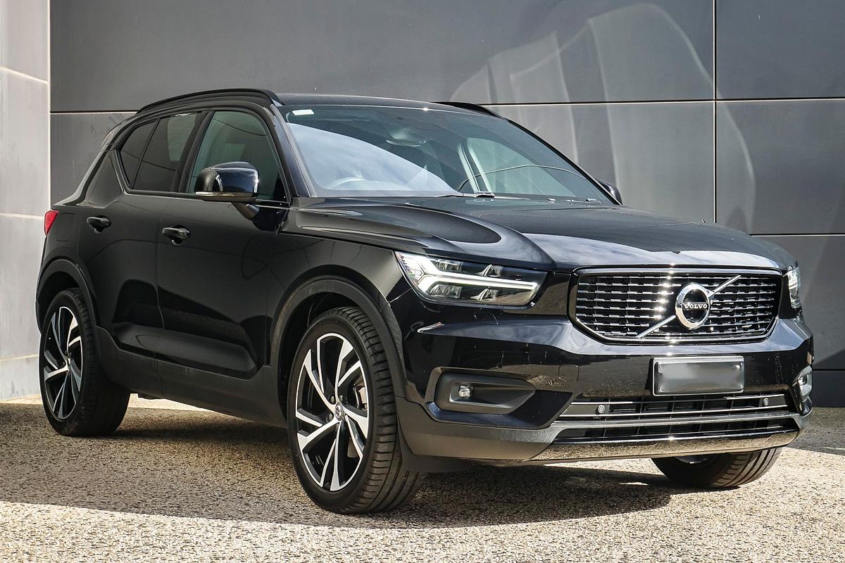 2021 Volvo XC40 T5 R-Design
