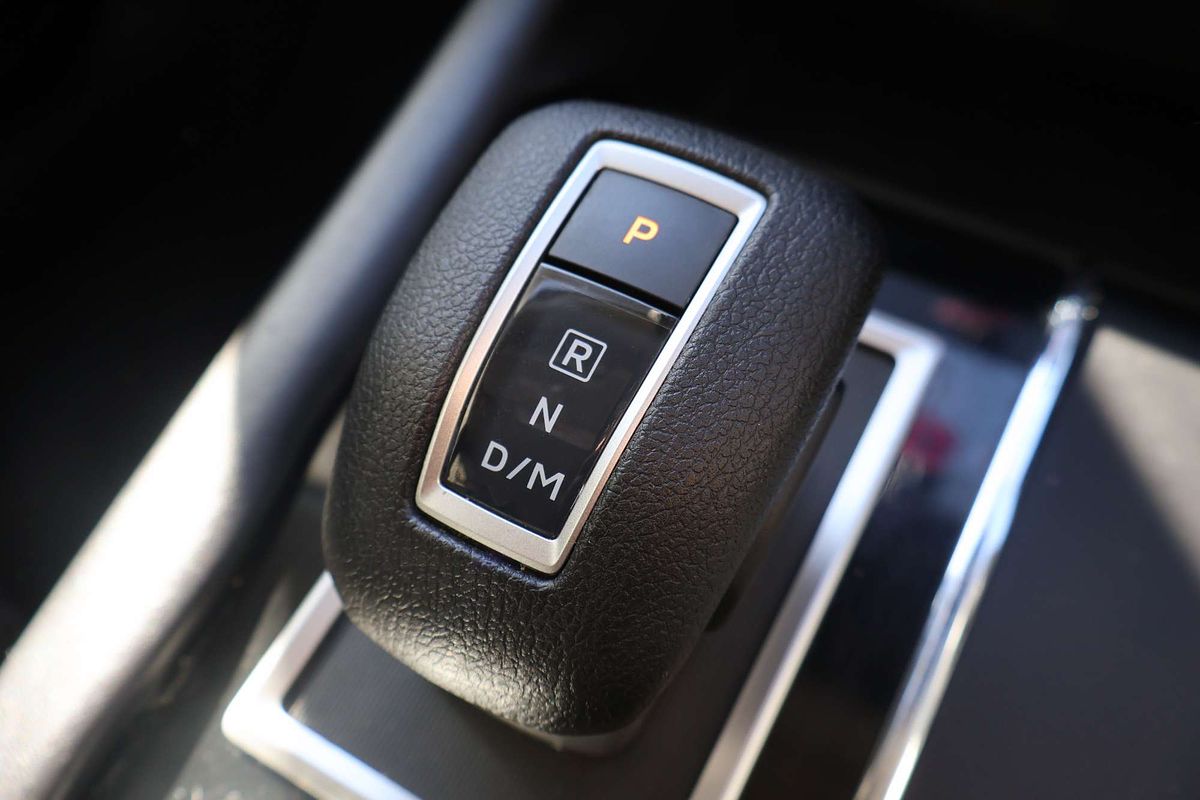 2024 Mitsubishi Outlander ES ZM