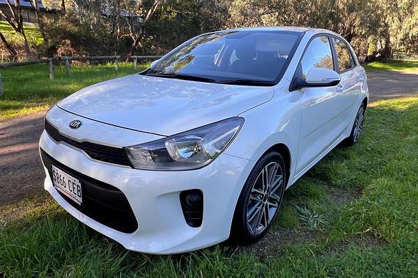 2020 Kia Rio Sport YB thumb-2