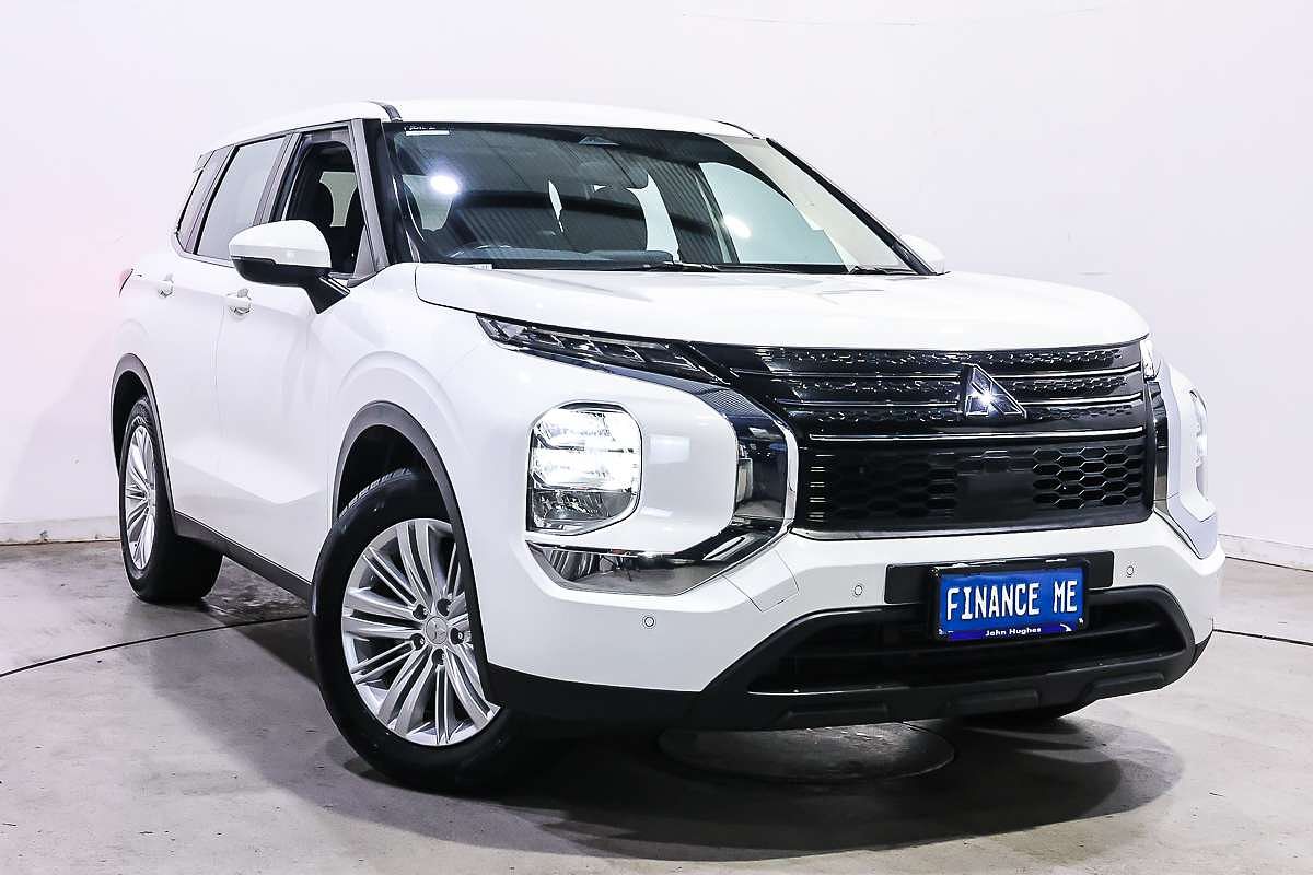 2024 Mitsubishi Outlander ES ZM