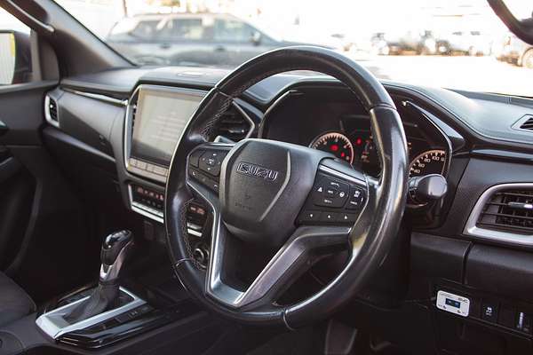 2020 Isuzu D-MAX X-TERRAIN 4X4 thumb-2