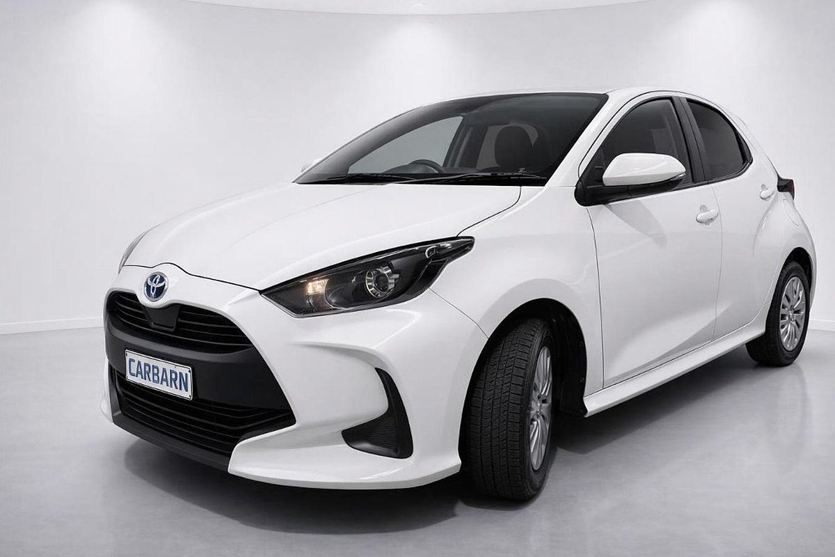 2022 Toyota YARIS HYBRID X 4WD MXPH15