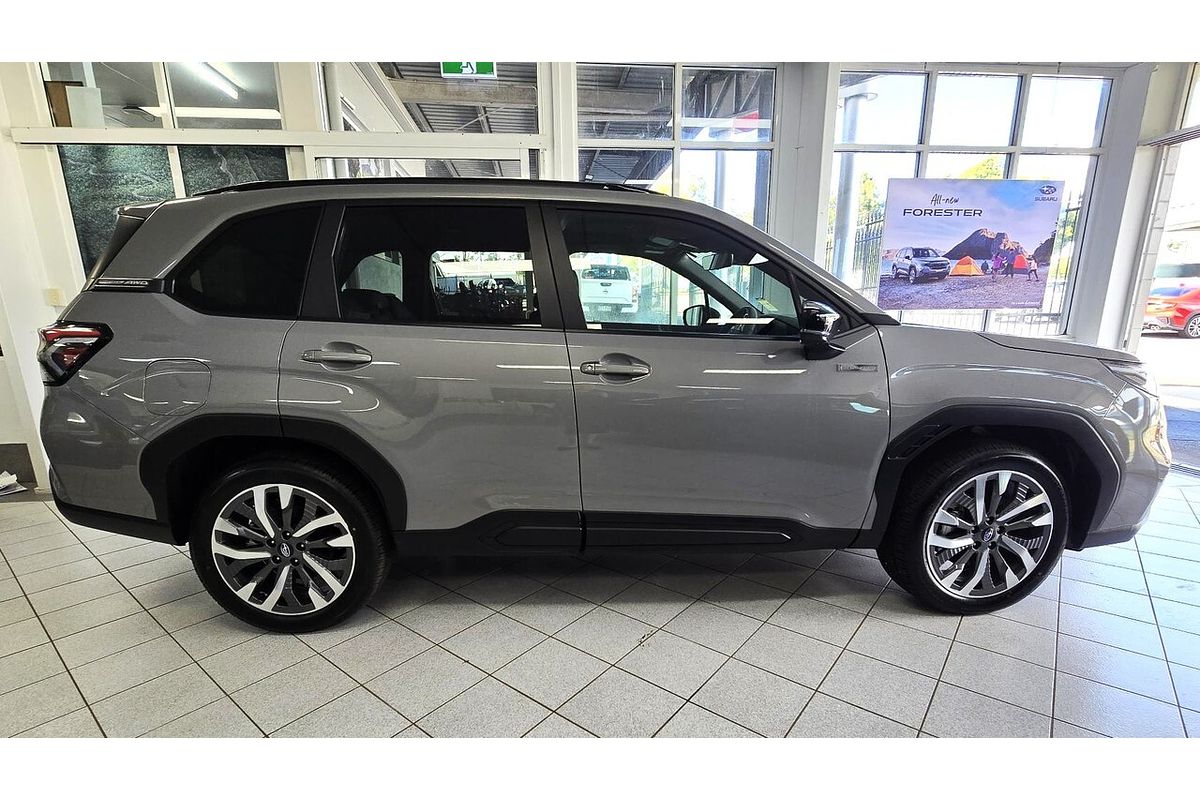 2025 Subaru Forester Hybrid Touring S6