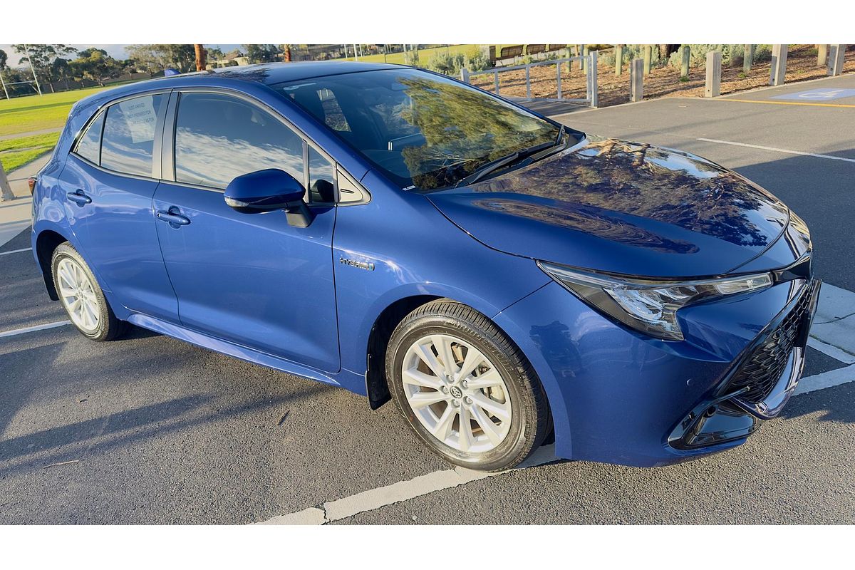 2023 Toyota Corolla SX Hybrid ZWE219R