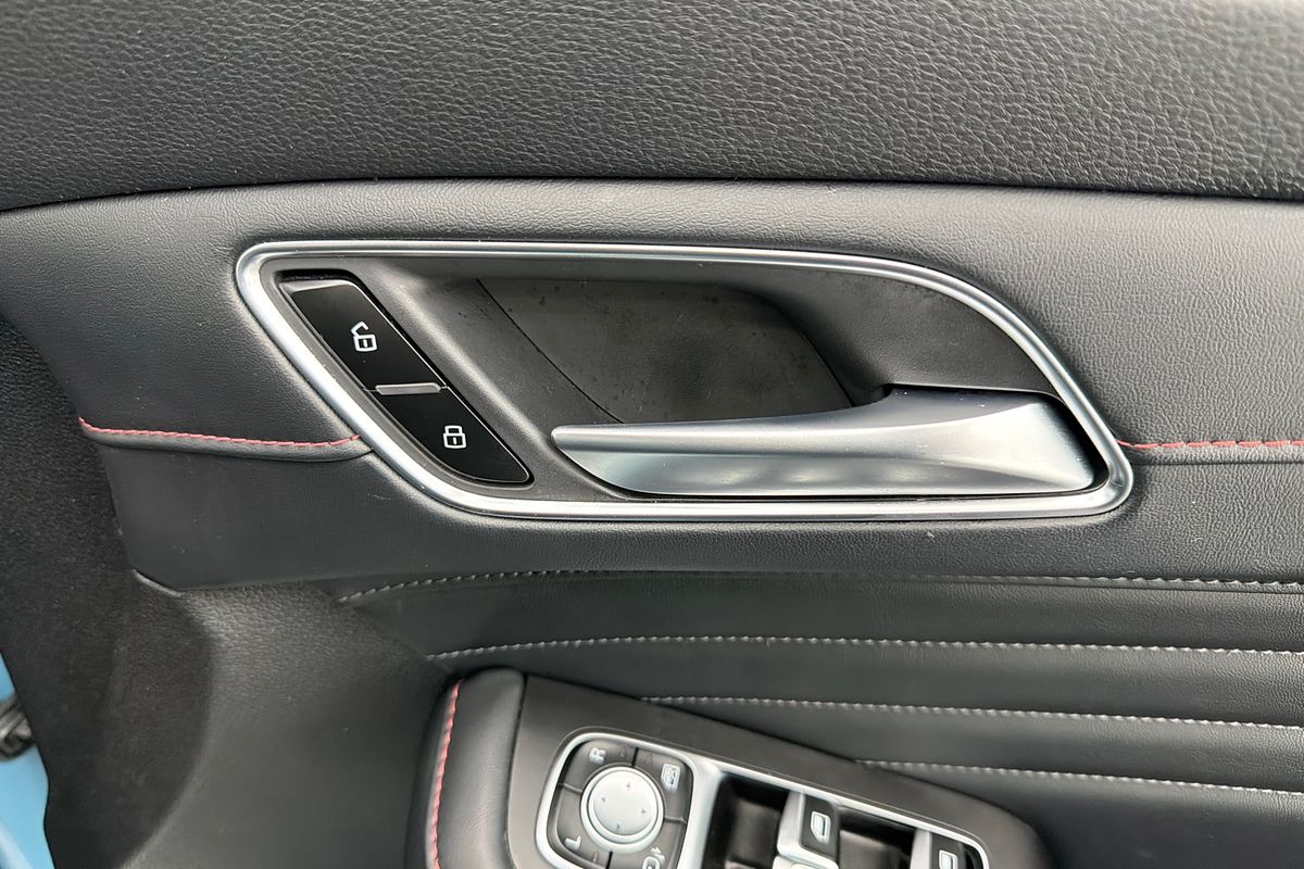 2021 MG HS Plus EV Essence SAS23