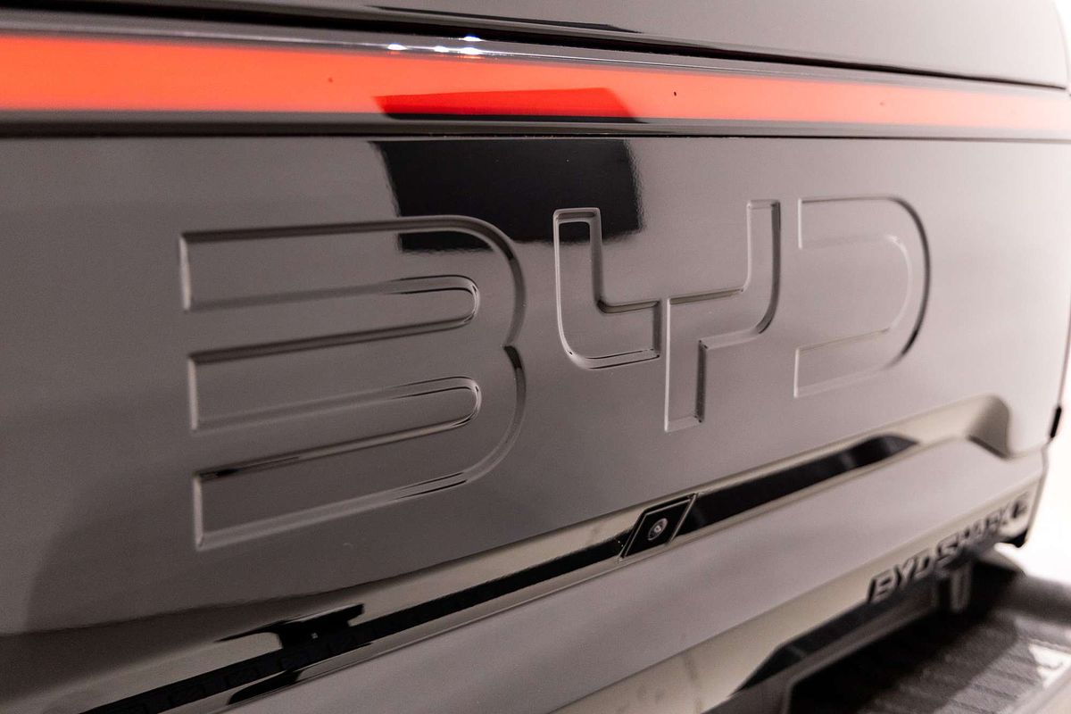 2025 BYD SHARK 6 Premium All Wheel Drive
