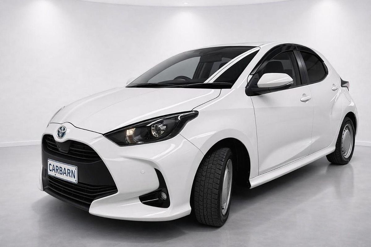 2023 Toyota YARIS HYBRID X 4WD MXPH15