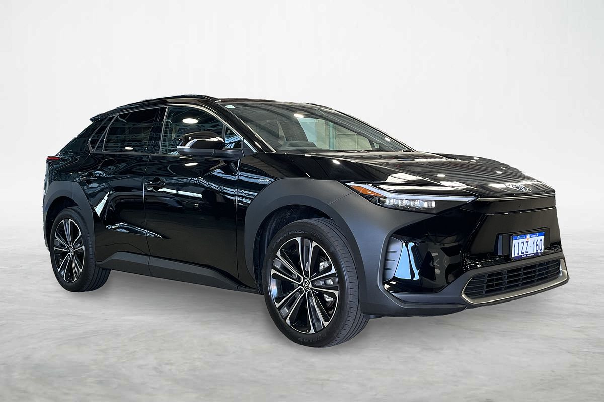 2025 Toyota bZ4X YEAM15R