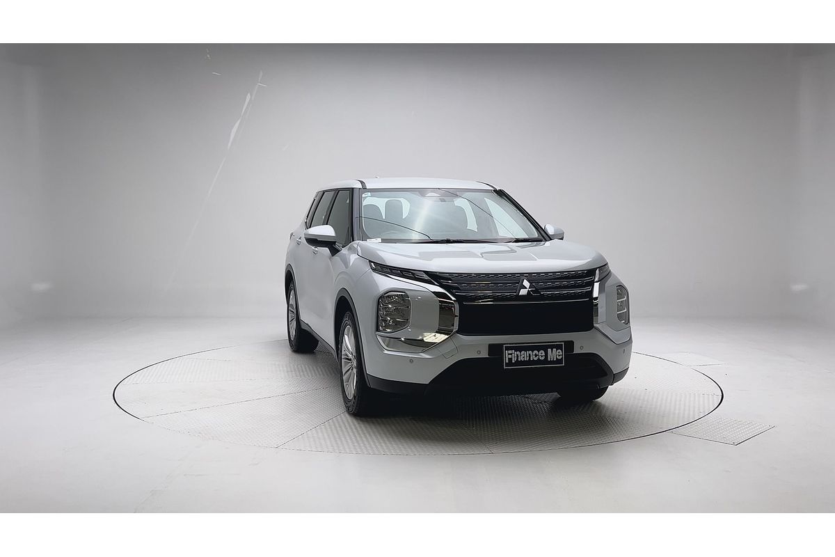 2023 Mitsubishi Outlander ES ZM