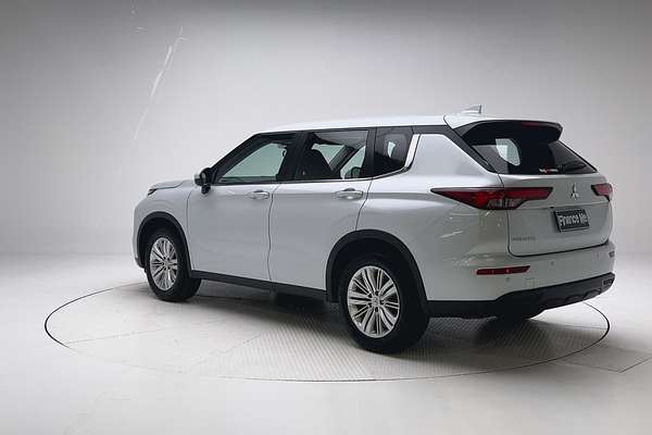 2023 Mitsubishi Outlander ES ZM thumb-5