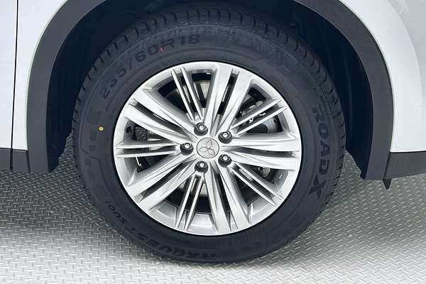 2023 Mitsubishi Outlander ES ZM thumb-9