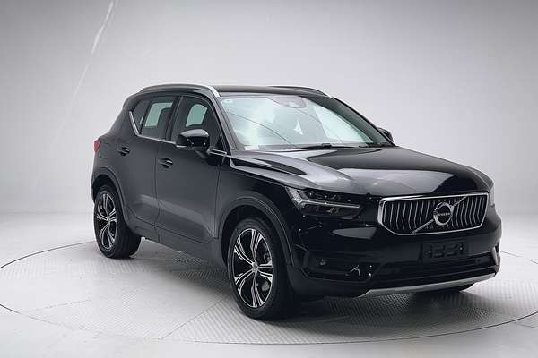 2021 Volvo XC40 T4 Inscription thumb-1