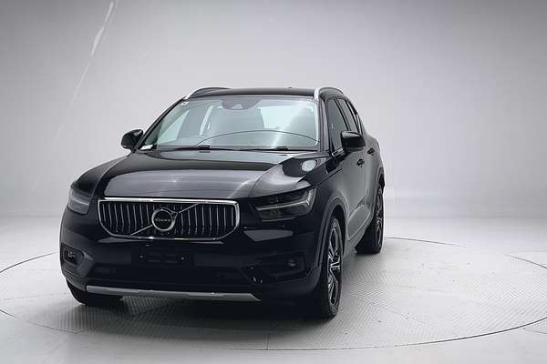 2021 Volvo XC40 T4 Inscription thumb-2