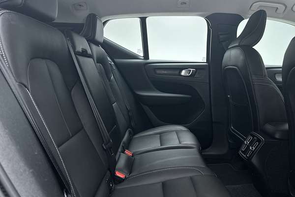 2021 Volvo XC40 T4 Inscription thumb-11