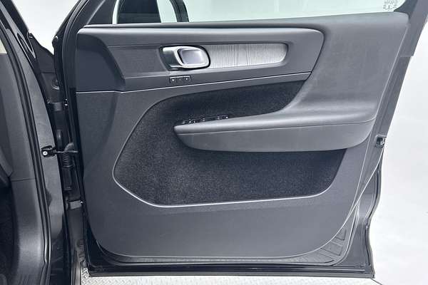 2021 Volvo XC40 T4 Inscription thumb-18