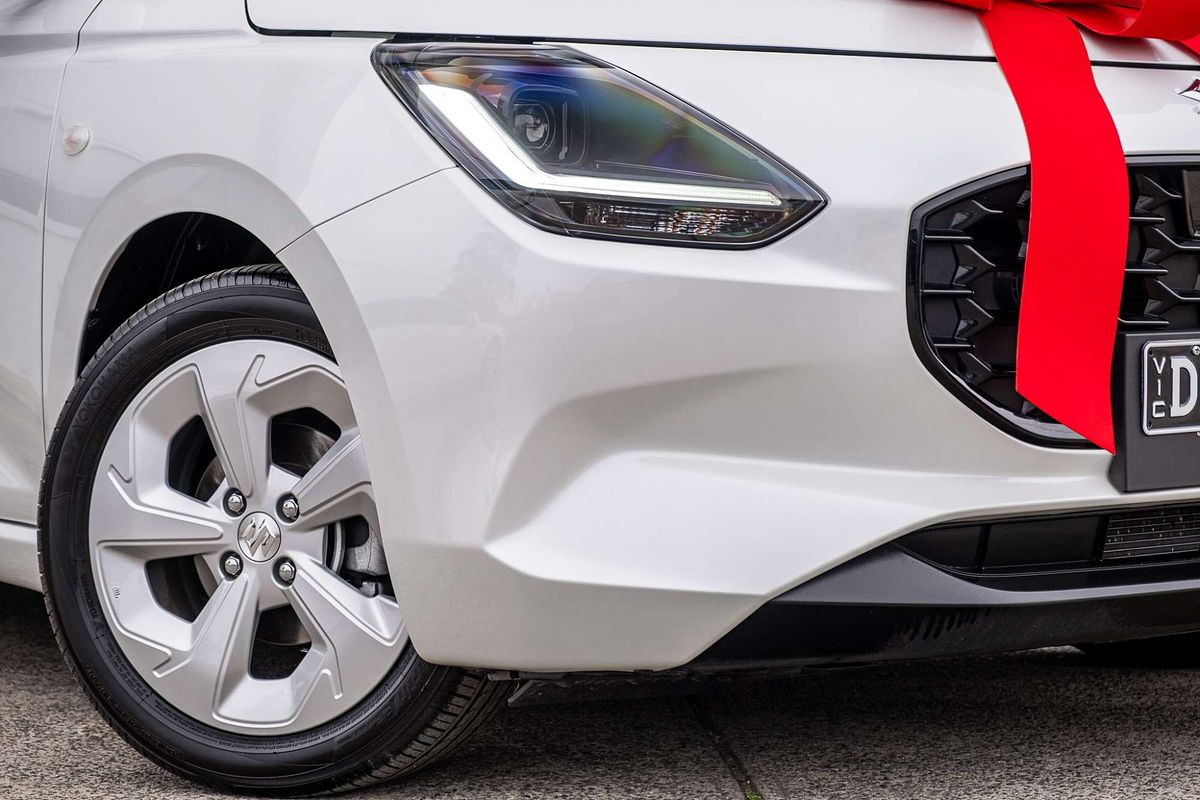 2024 Suzuki Swift Hybrid Plus UZ