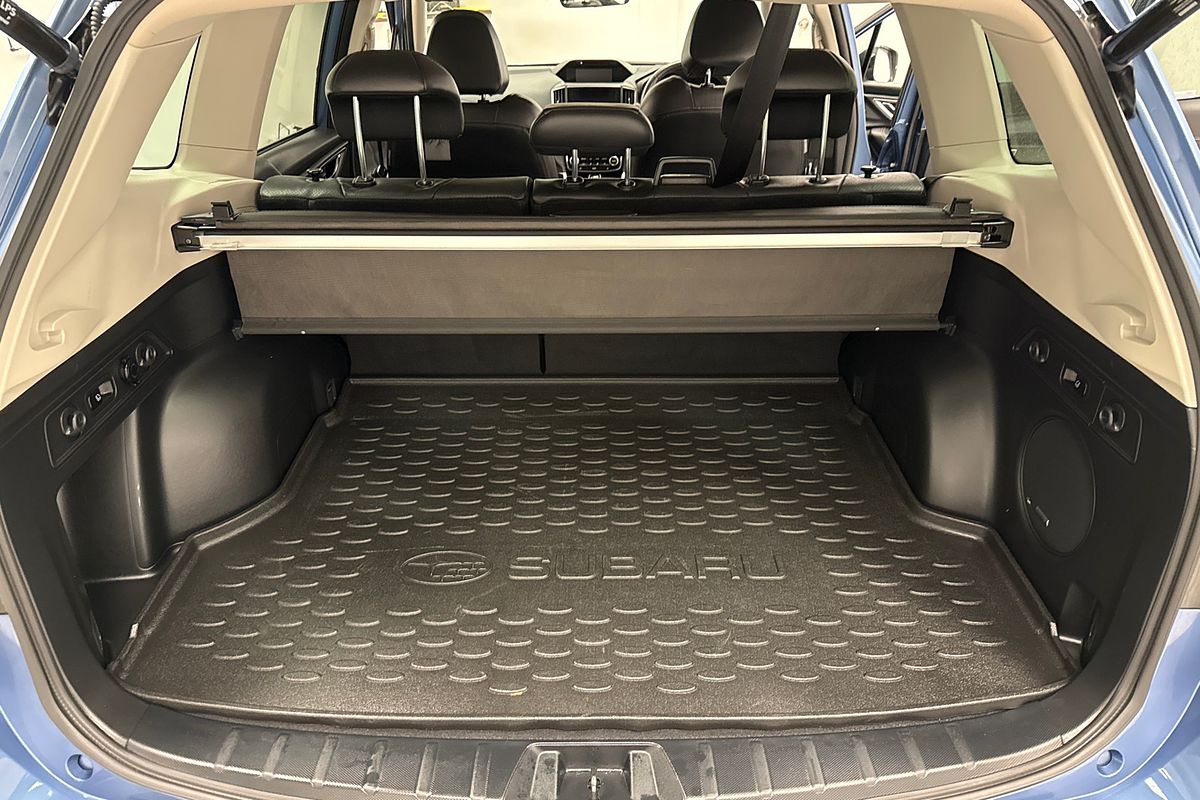 2023 Subaru Forester Hybrid S S5