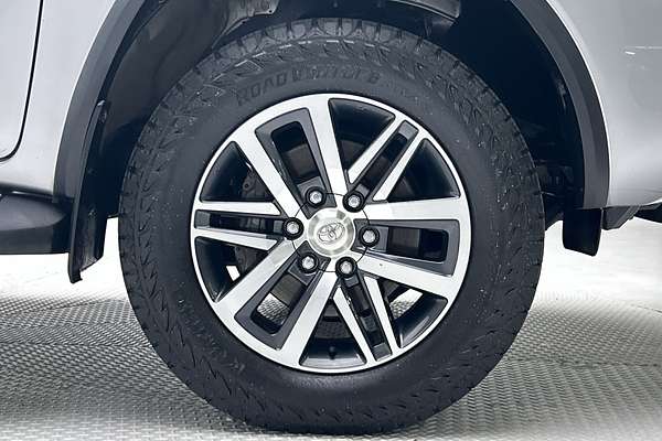 2019 Toyota Fortuner Crusade GUN156R thumb-9