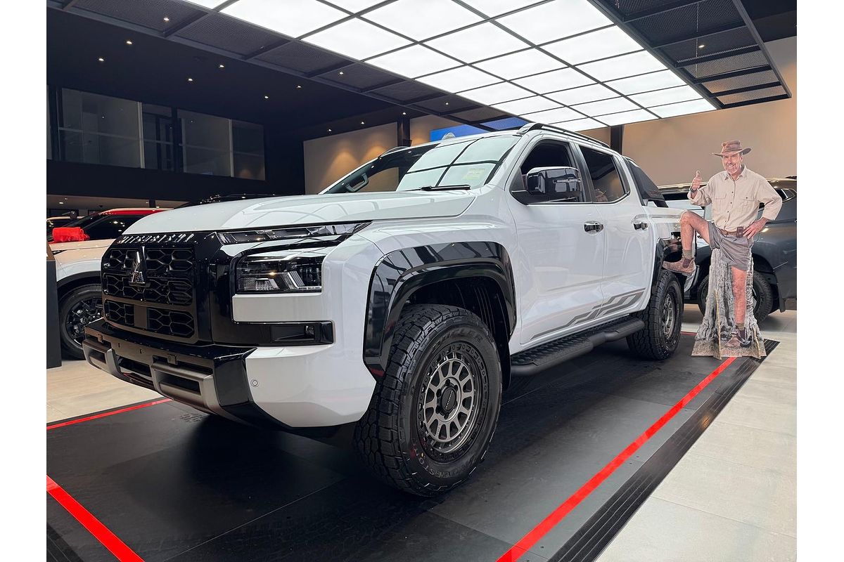 2026 Mitsubishi Triton GSR MV 4X4