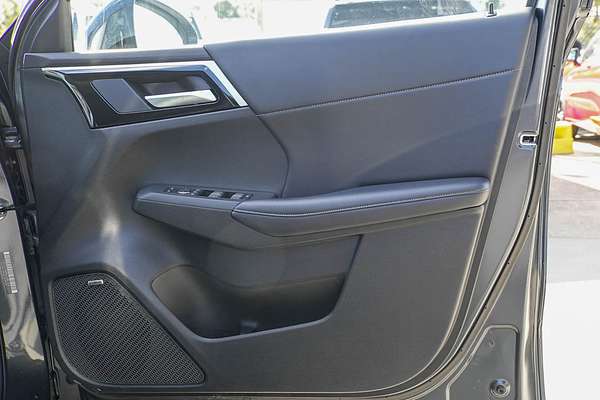 2025 Mitsubishi Outlander LS ZM thumb-15