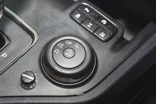 2019 Ford Everest Trend UA II 2.0L thumb-12