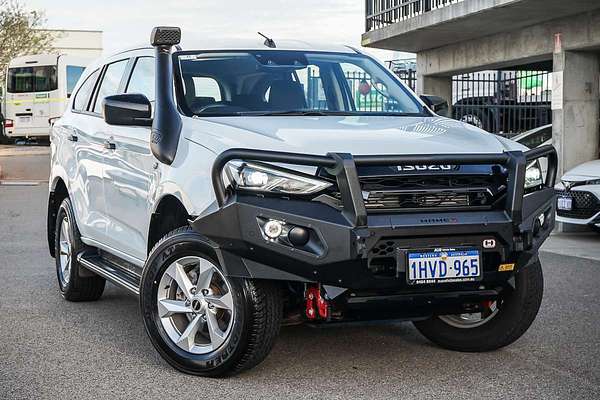 2022 Isuzu MU-X LS-M