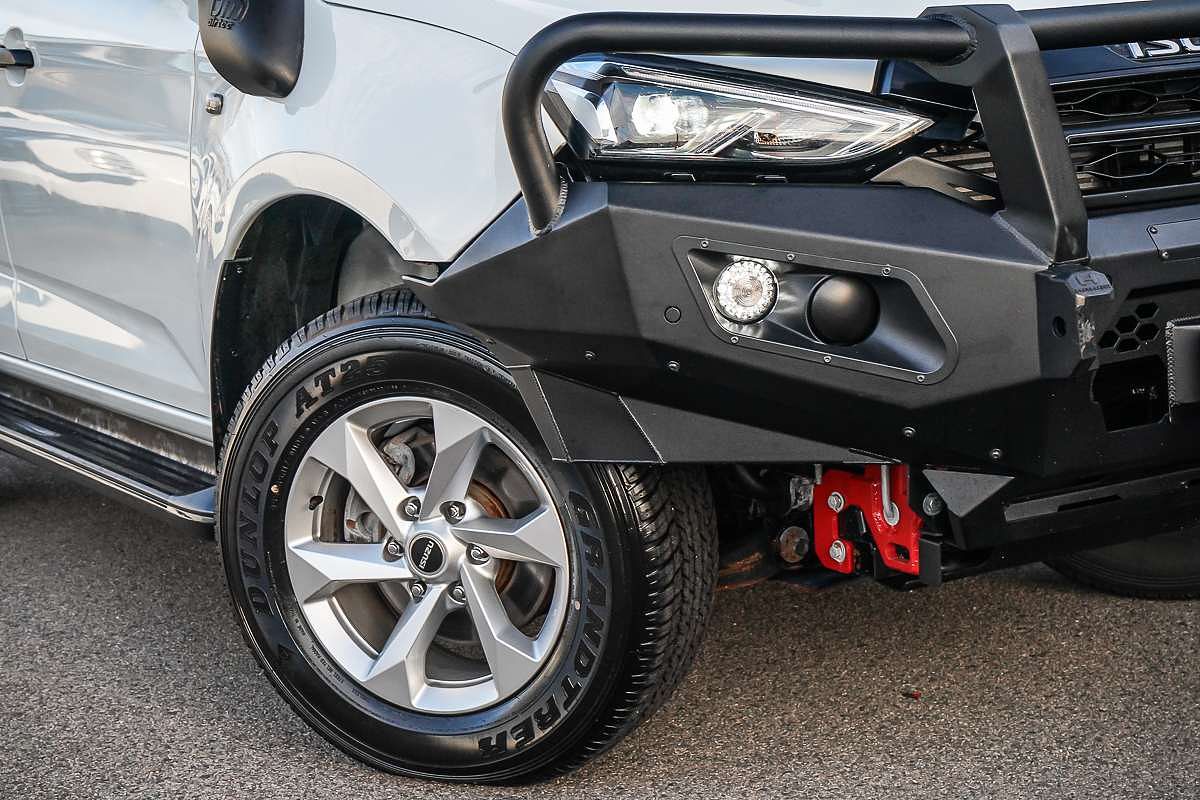 2022 Isuzu MU-X LS-M
